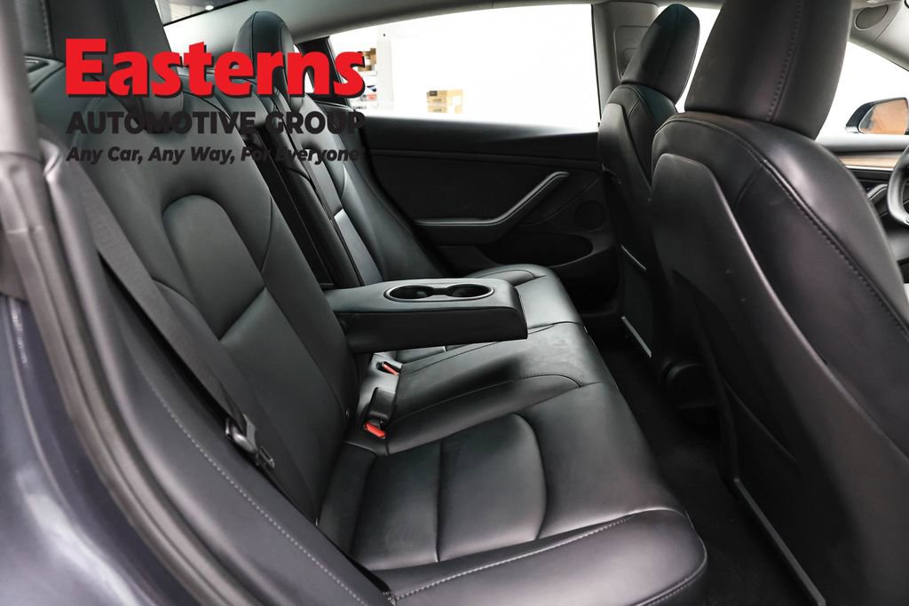 Used 2023 Tesla Model 3 Standard Range image 18