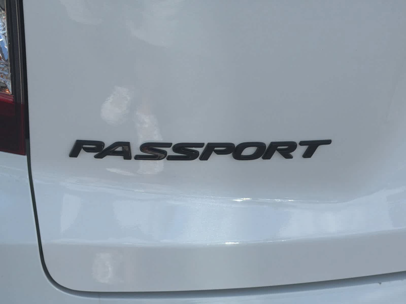 Used 2025 Honda Passport Black Edition image 32