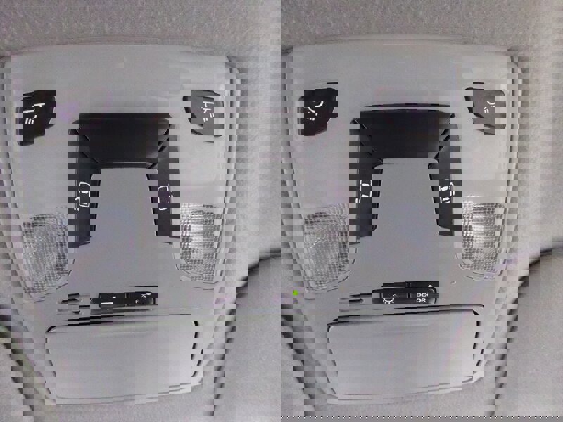 Used 2014 Toyota Sienna LE image 15