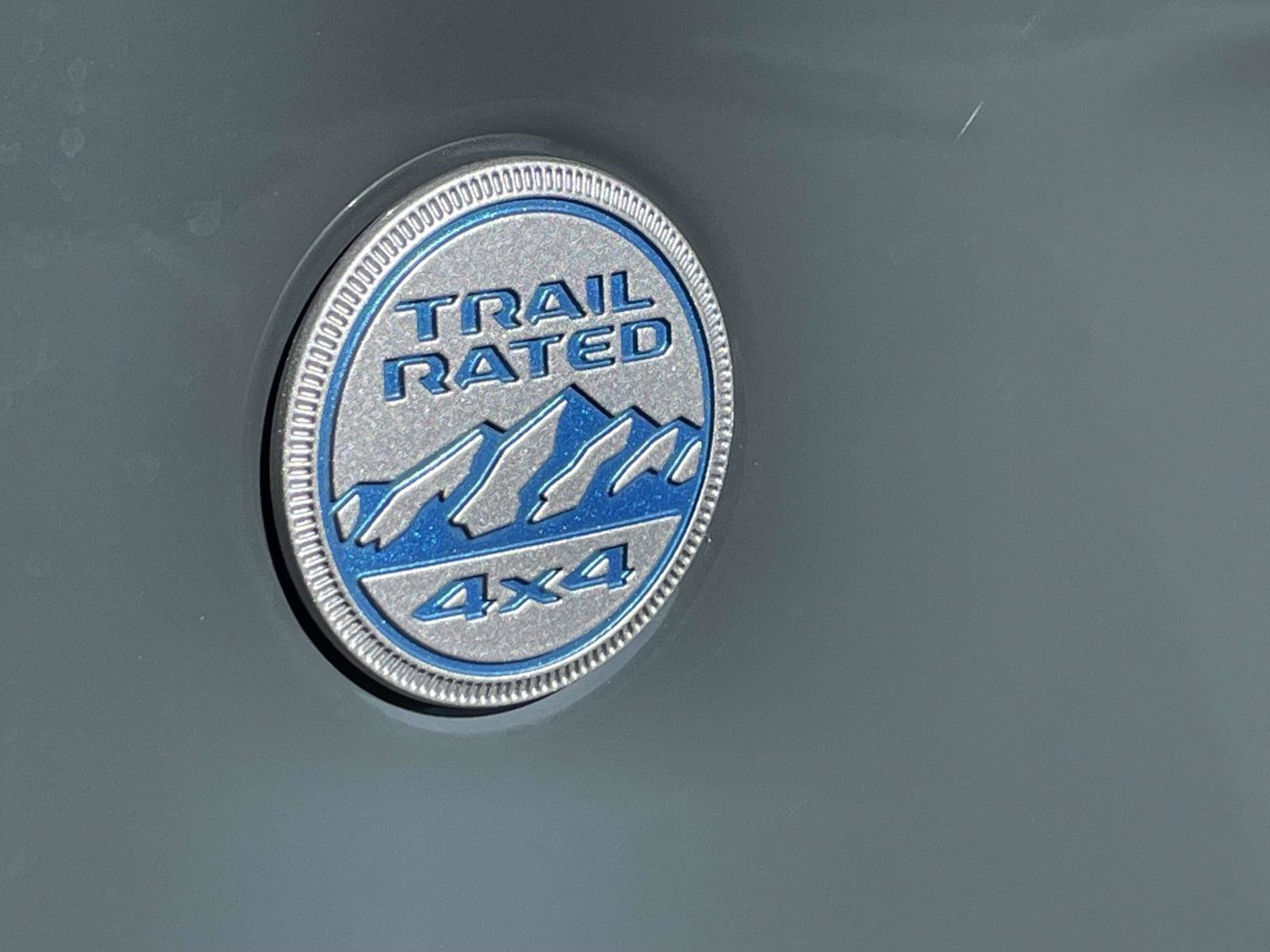 Used 2024 Jeep Wrangler Unlimited Sahara w/ Technology Group AWD/4WD image 7