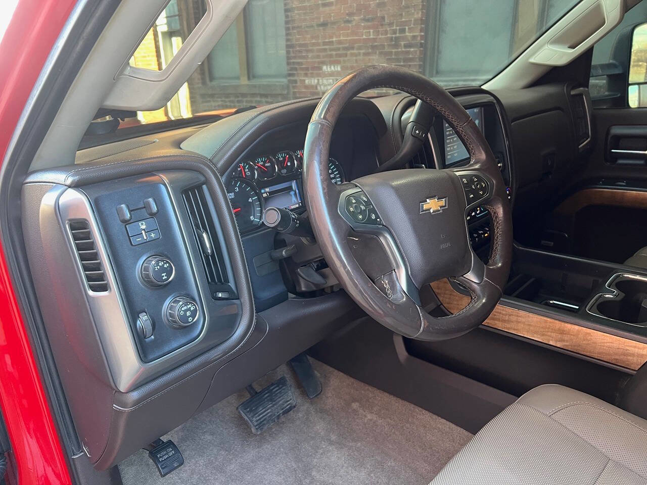 Used 2015 Chevrolet Silverado 2500 LTZ w/ Duramax Plus Package image 13