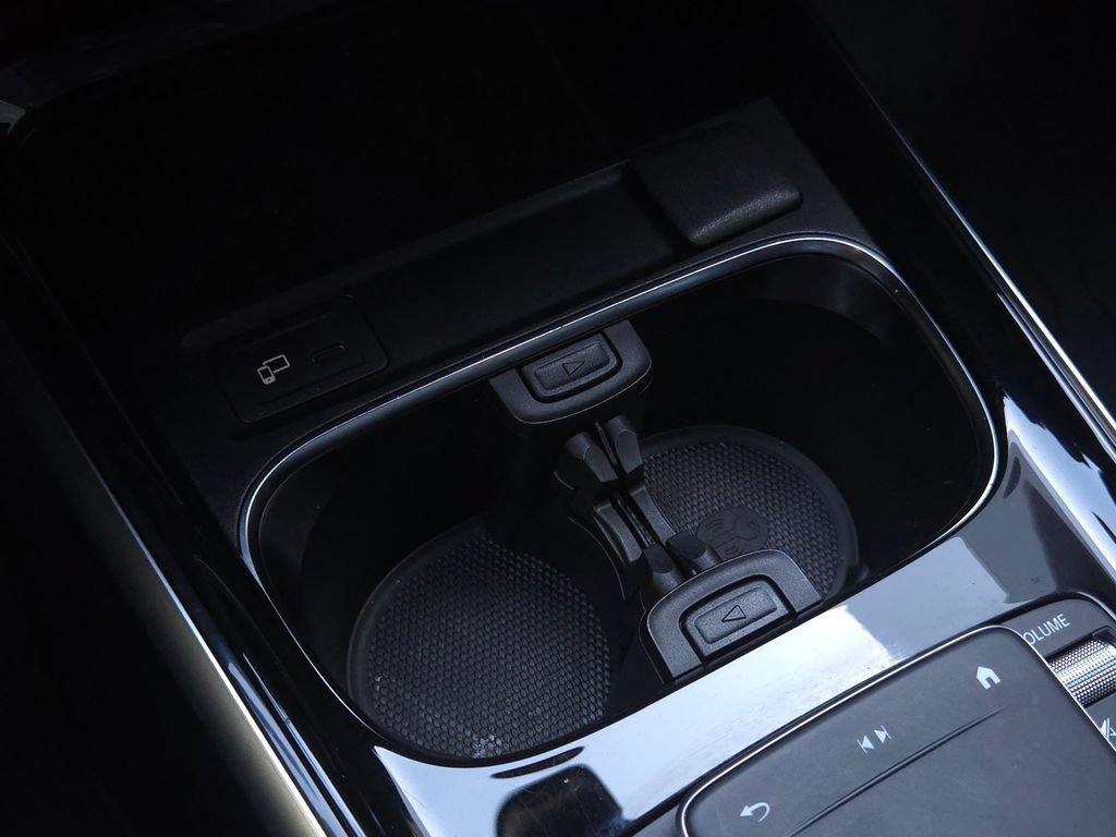 Used 2022 Mercedes-Benz GLB 250 image 20
