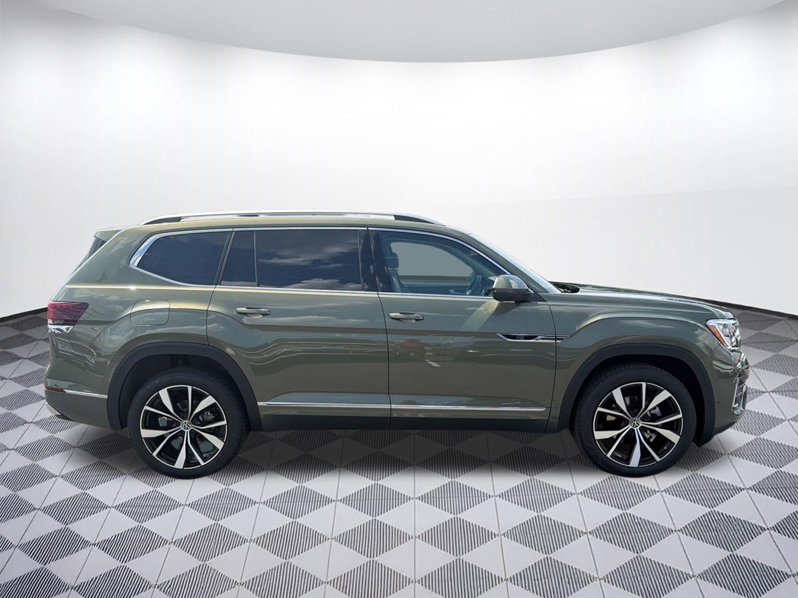 New 2026 Volkswagen Atlas SEL Premium R-Line AWD/4WD image 8