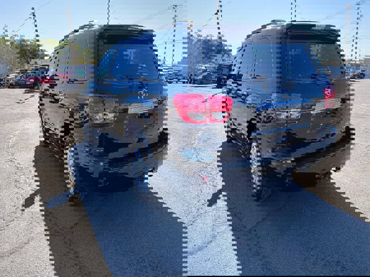 Used 2012 Toyota Sequoia Platinum image 7