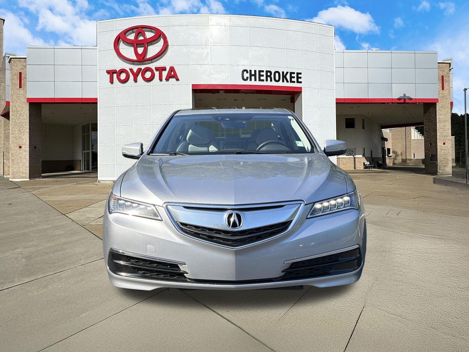 Used 2017 Acura TLX w/ Technology Package FWD image 2