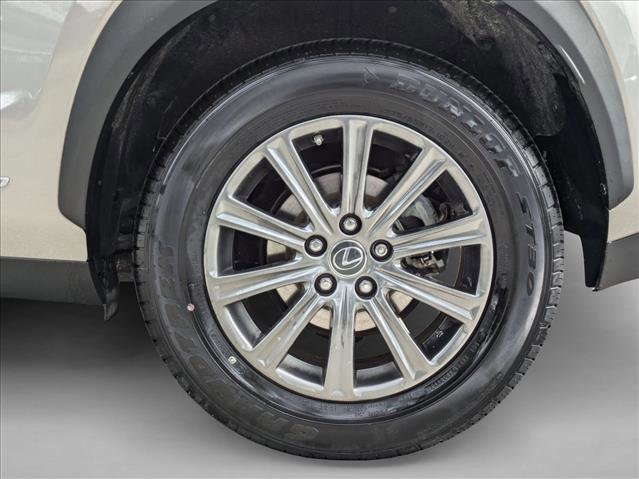 Used 2018 Lexus NX 300h AWD image 22