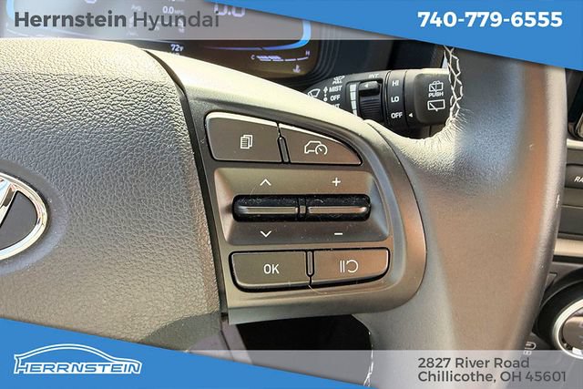 Used 2024 Hyundai Venue SEL FWD image 21