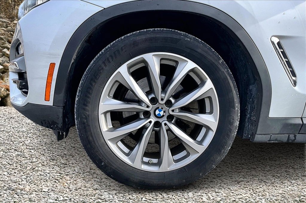 Used 2018 BMW X3 xDrive30i w/ Premium Package image 9