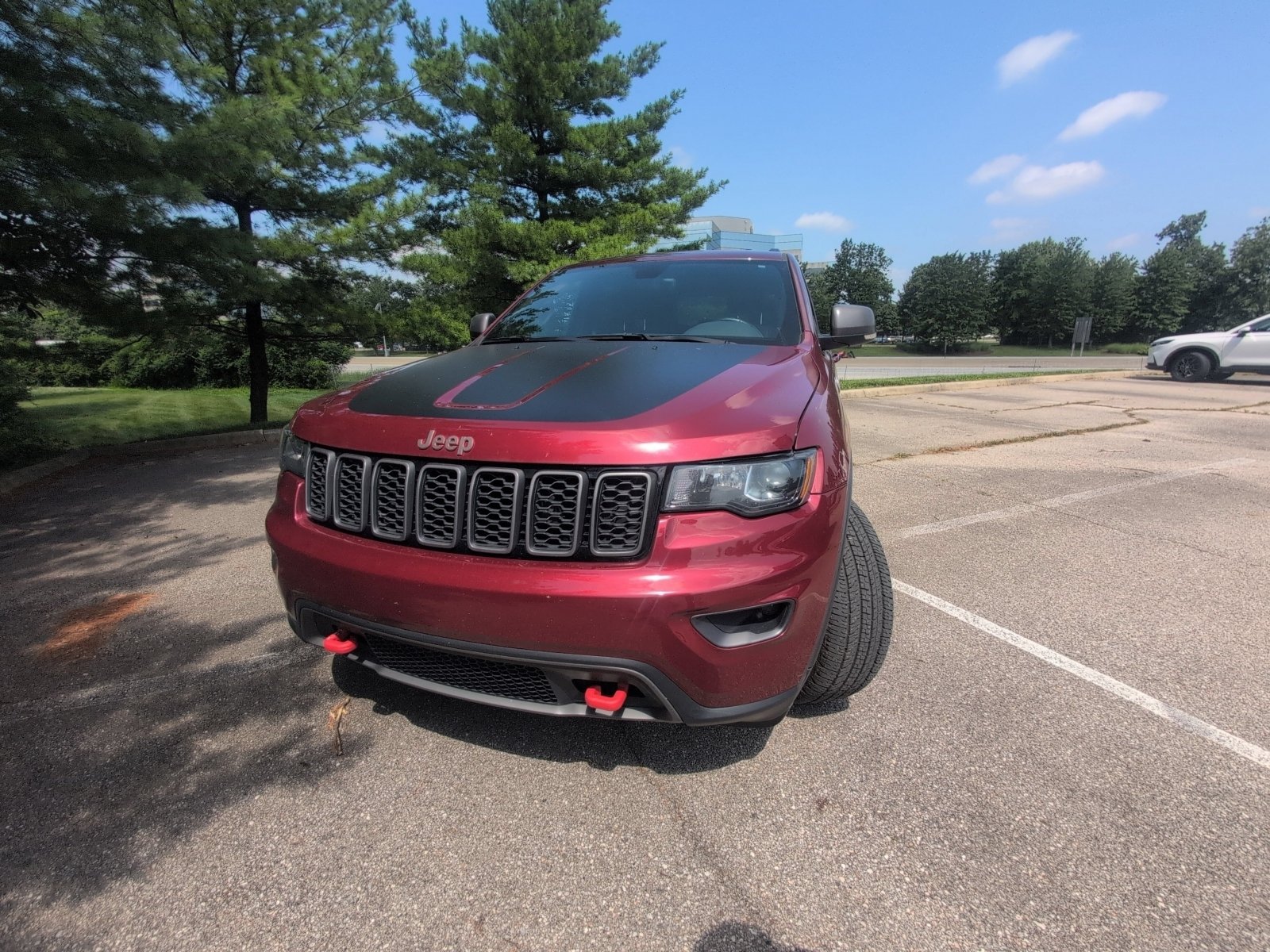 Used 2017 Jeep Grand Cherokee Trailhawk AWD/4WD image 16