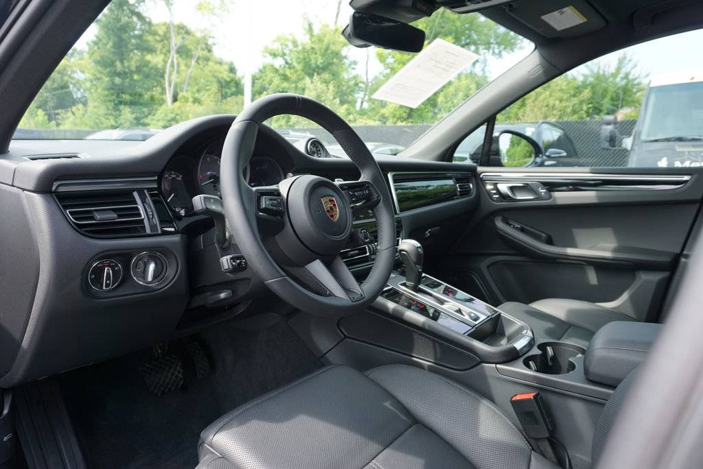 Used 2023 Porsche Macan S AWD/4WD image 26