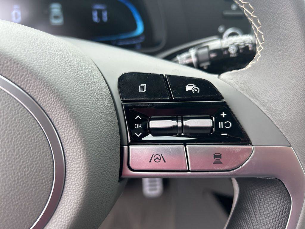 New 2026 Hyundai Elantra SEL Sport Premium image 17