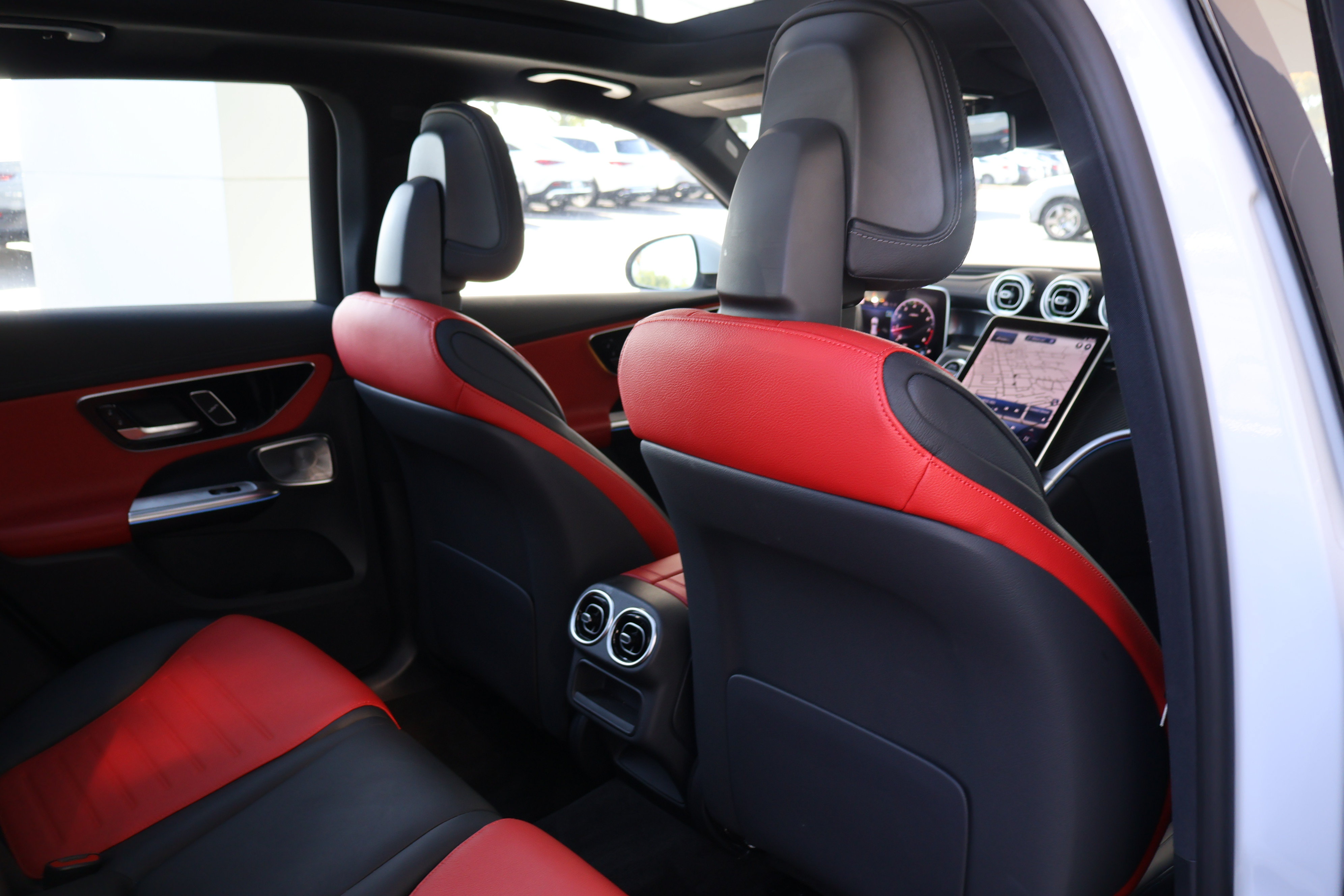 Certified 2024 Mercedes-Benz GLC 43 AMG 4MATIC image 26