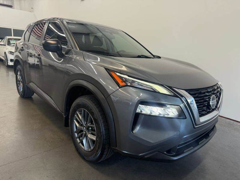 Used 2021 Nissan Rogue S image 4