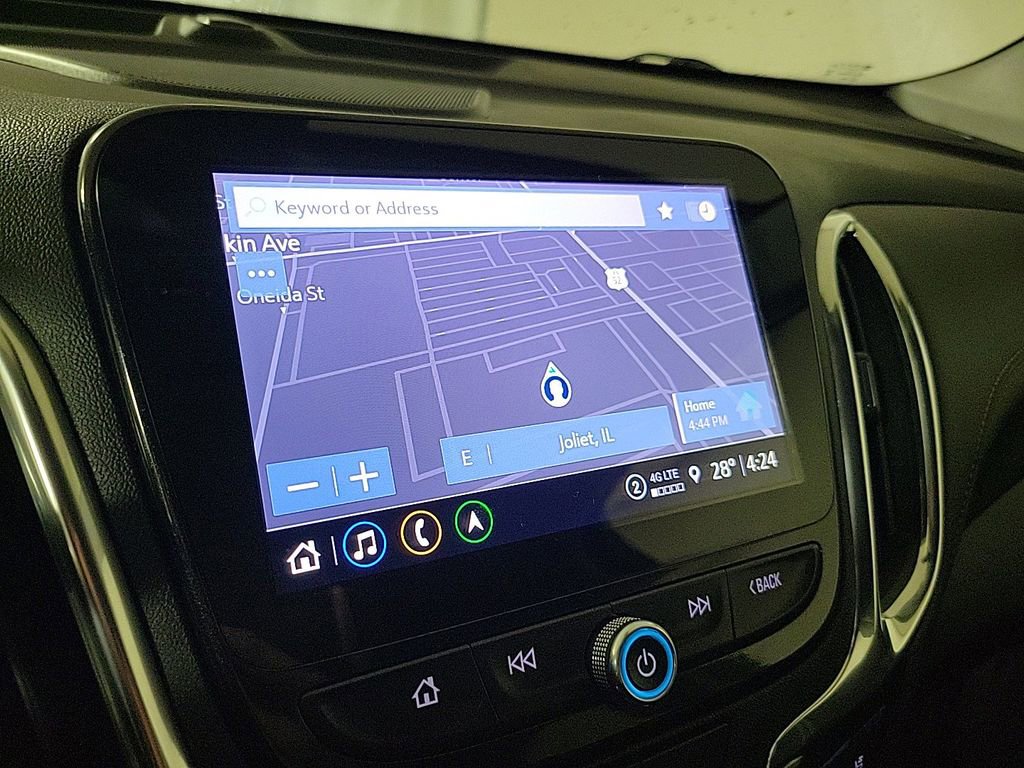 Used 2024 Chevrolet Equinox Premier image 17