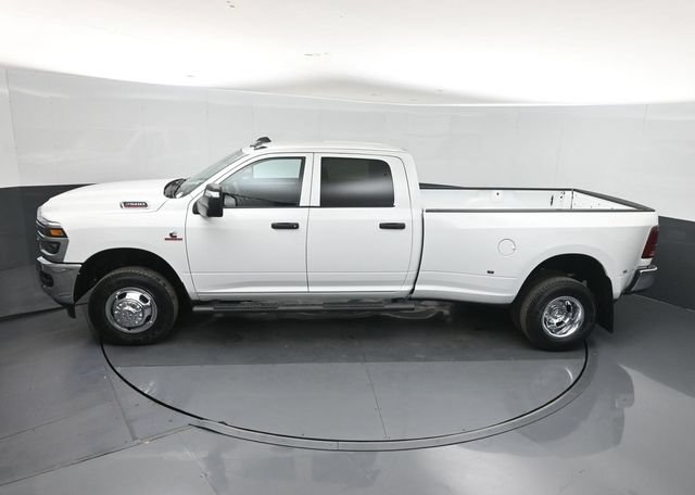 New 2026 RAM 3500 Tradesman AWD/4WD image 34
