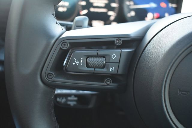 Used 2021 Porsche 911 Carrera image 24