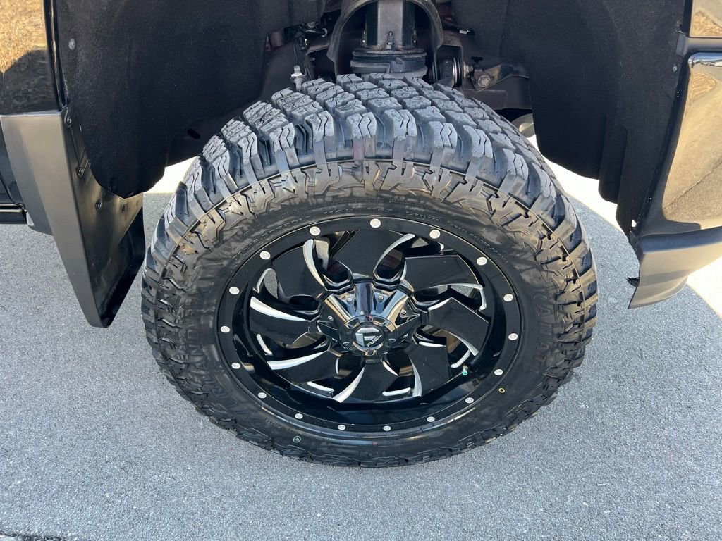 Used 2018 Chevrolet Silverado 1500 LT w/ LT Convenience Package image 10