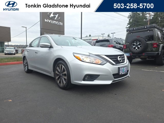 Used 2017 Nissan Altima 2.5 SV