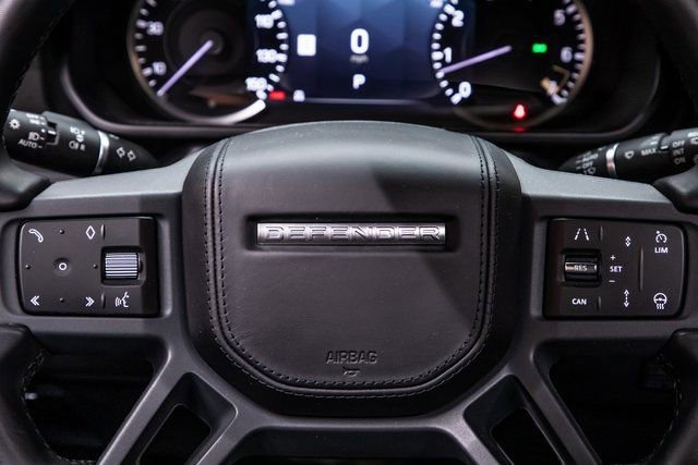 Used 2023 Land Rover Defender 90 X image 32