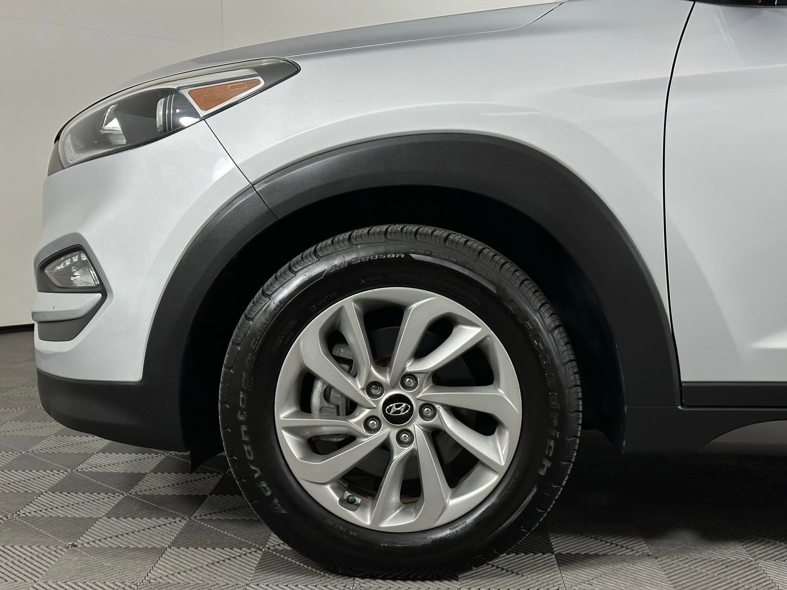 Used 2016 Hyundai Tucson SE w/ Option Group 02 AWD/4WD image 8