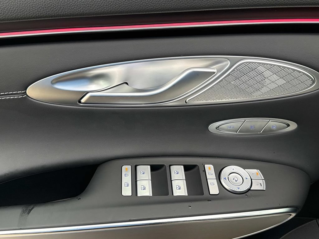 New 2026 Genesis GV70 2.5T Select AWD/4WD image 22