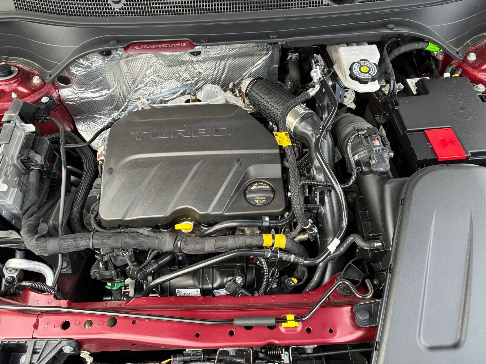Used 2025 Chevrolet Trax LT FWD image 31