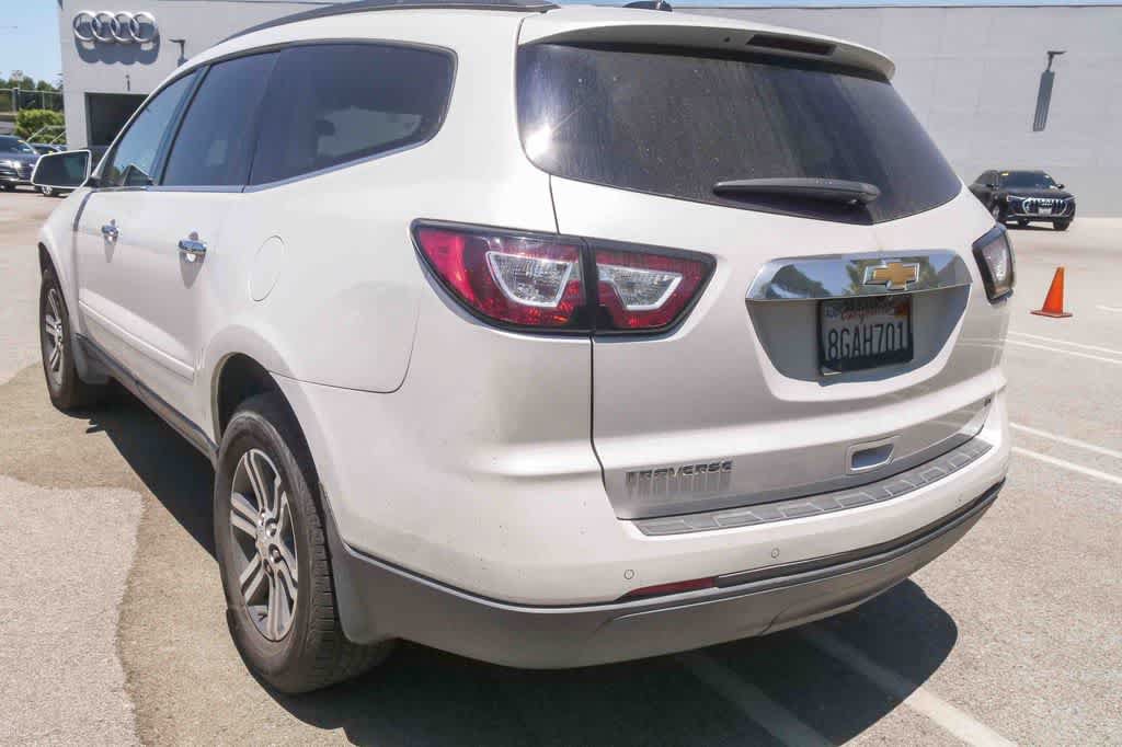 Used 2017 Chevrolet Traverse LT FWD image 7