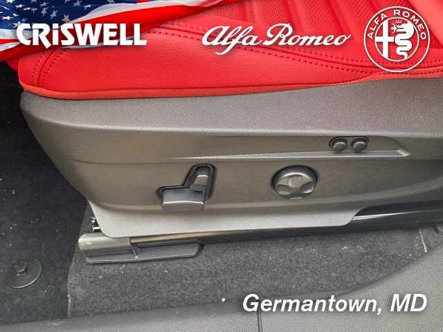New 2025 Alfa Romeo Stelvio Sprint image 23