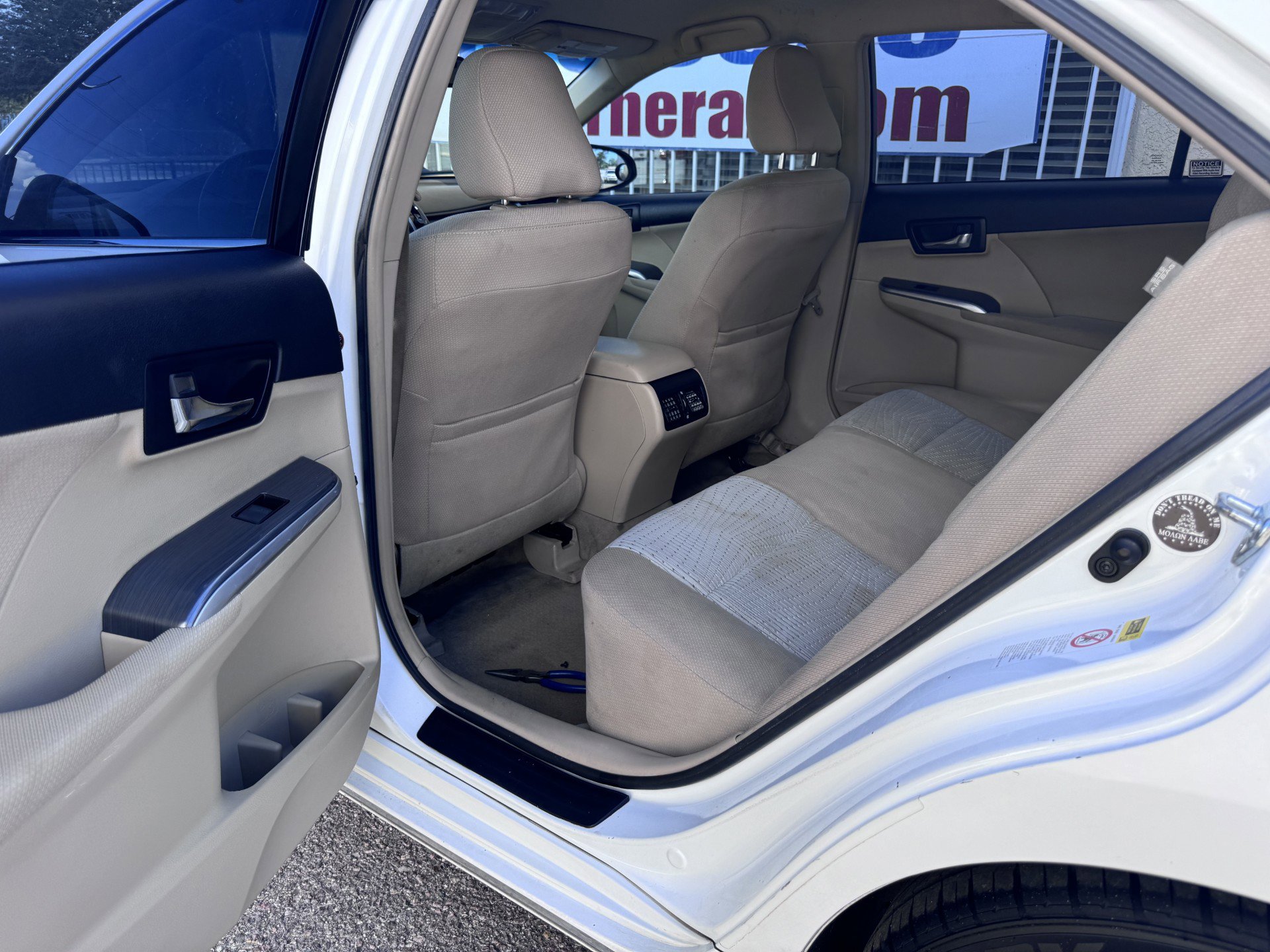 Used 2012 Toyota Camry XLE image 16