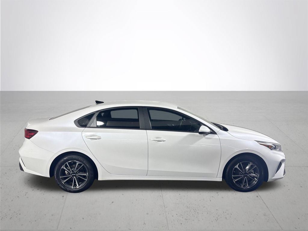 Used 2024 Kia Forte LXS FWD image 5
