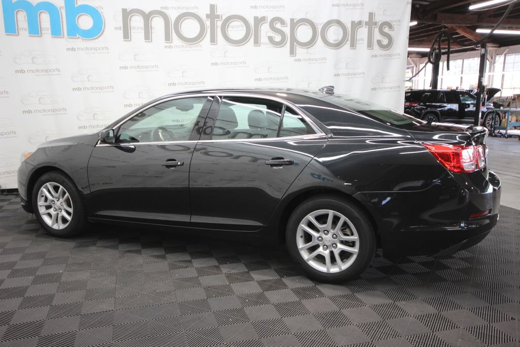 Used 2013 Chevrolet Malibu Eco w/ Power Convenience Package FWD image 3