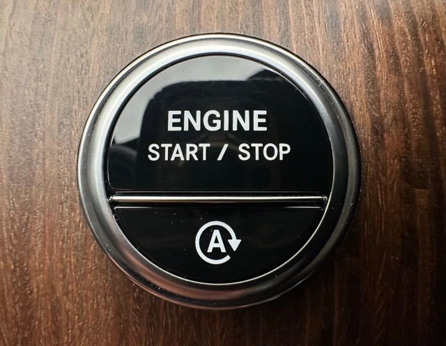 Certified 2025 Mercedes-Benz C 300 4MATIC Sedan image 24