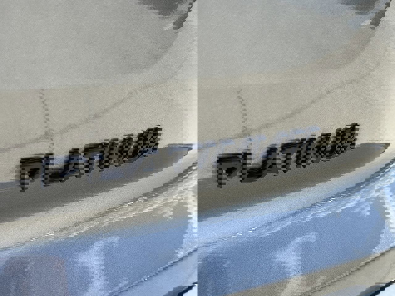 Certified 2023 Nissan Pathfinder Platinum w/ Black Appearance Package image 5