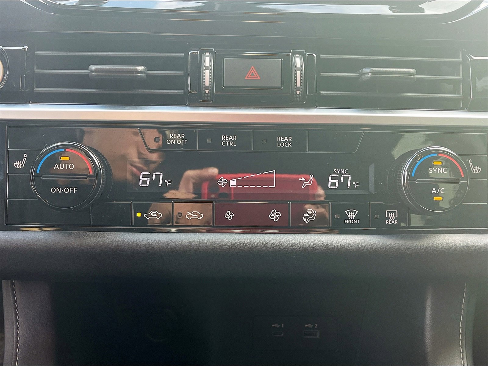 Used 2022 Nissan Pathfinder SV w/ SV Premium Package image 15