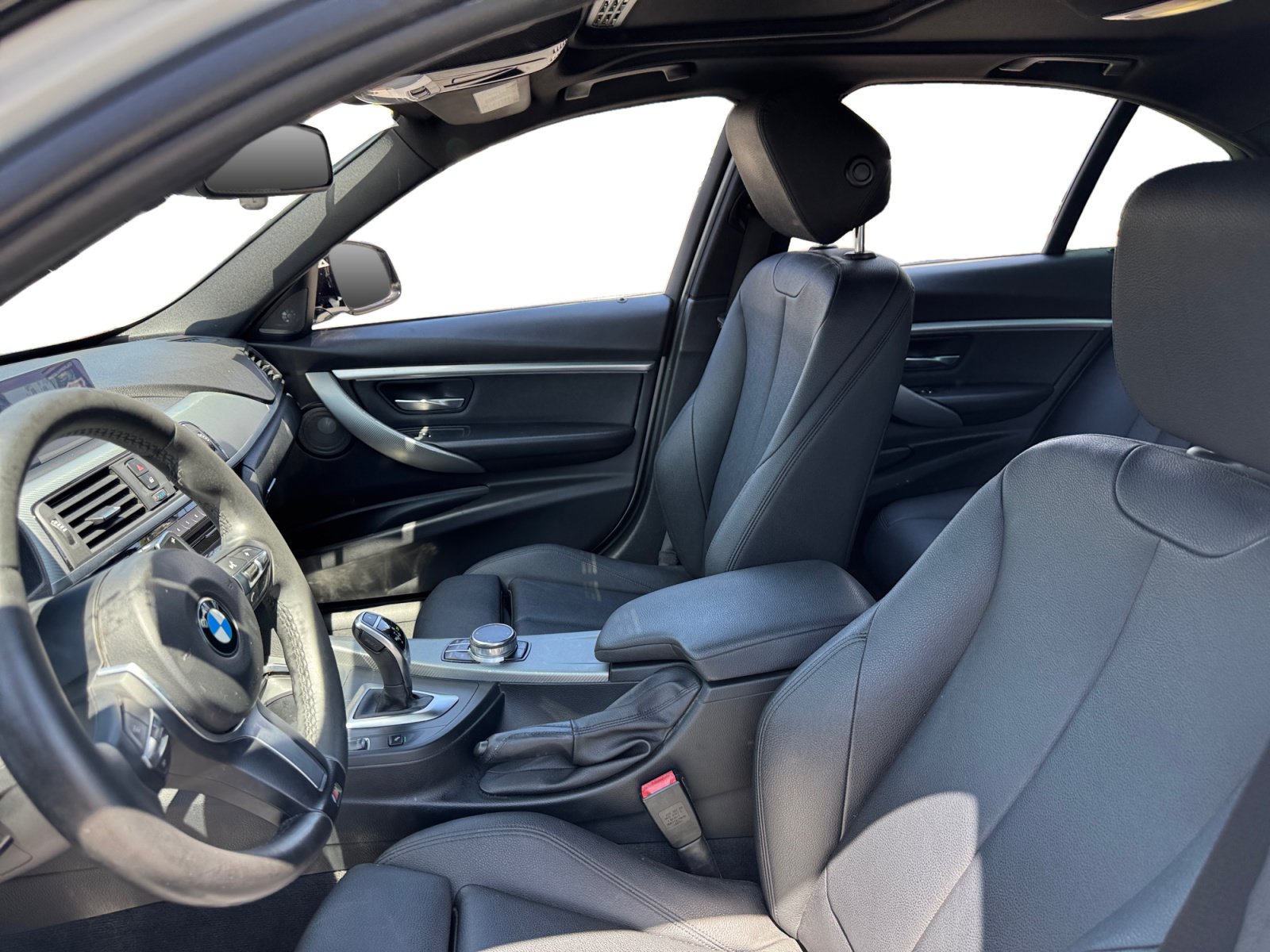 Used 2018 BMW 340i Sedan RWD image 9