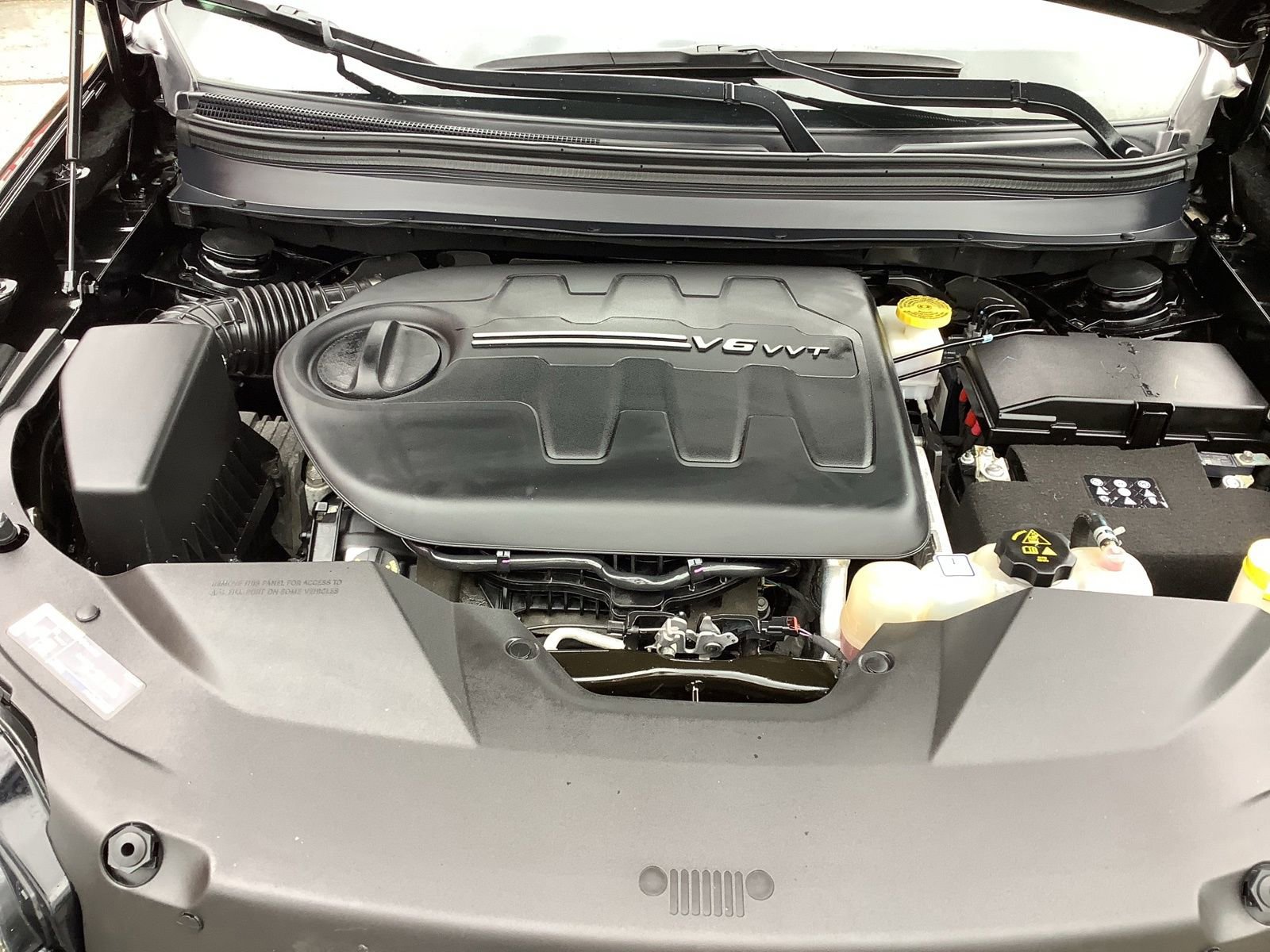 Used 2022 Jeep Cherokee Trailhawk w/ Sun & Sound Group image 20