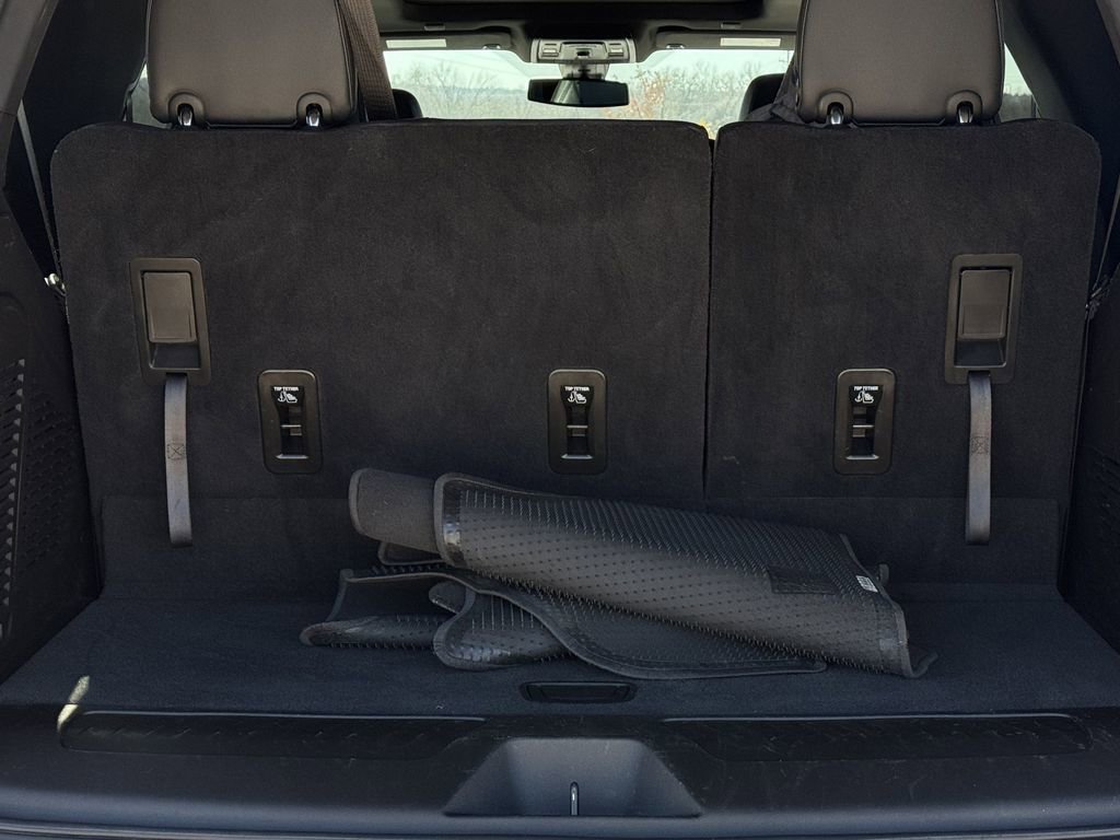 Used 2021 Chevrolet Tahoe LT image 33