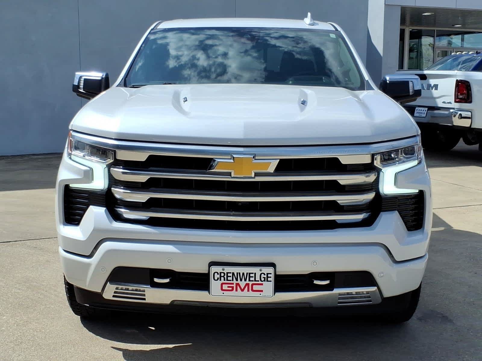 Certified 2023 Chevrolet Silverado 1500 High Country w/ Technology Package AWD/4WD image 36