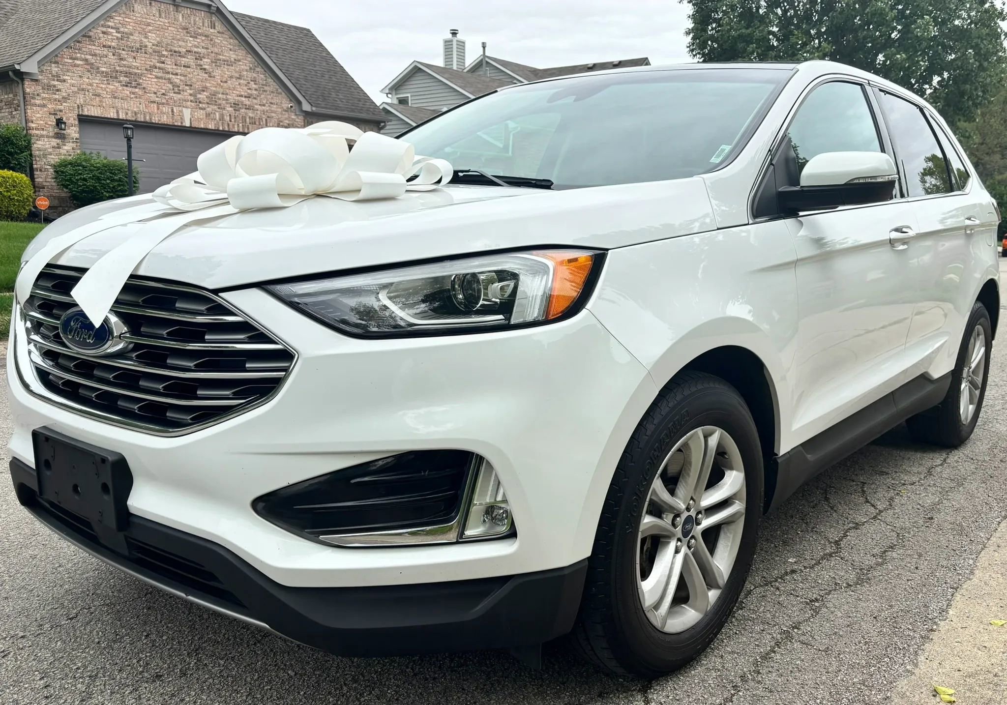 Used 2019 Ford Edge SEL w/ Equipment Group 201A AWD/4WD image 3