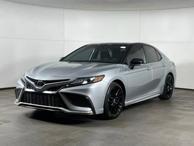 Used 2023 Toyota Camry XSE AWD/4WD image 3
