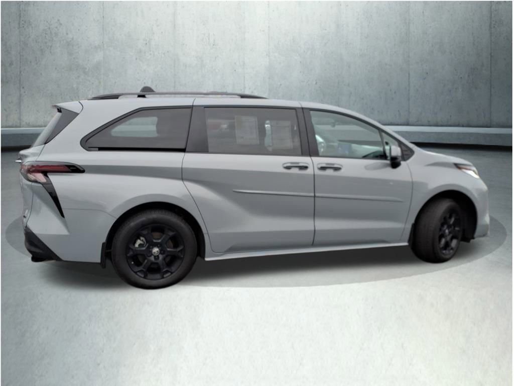 Certified 2025 Toyota Sienna XLE Woodland Edition image 24