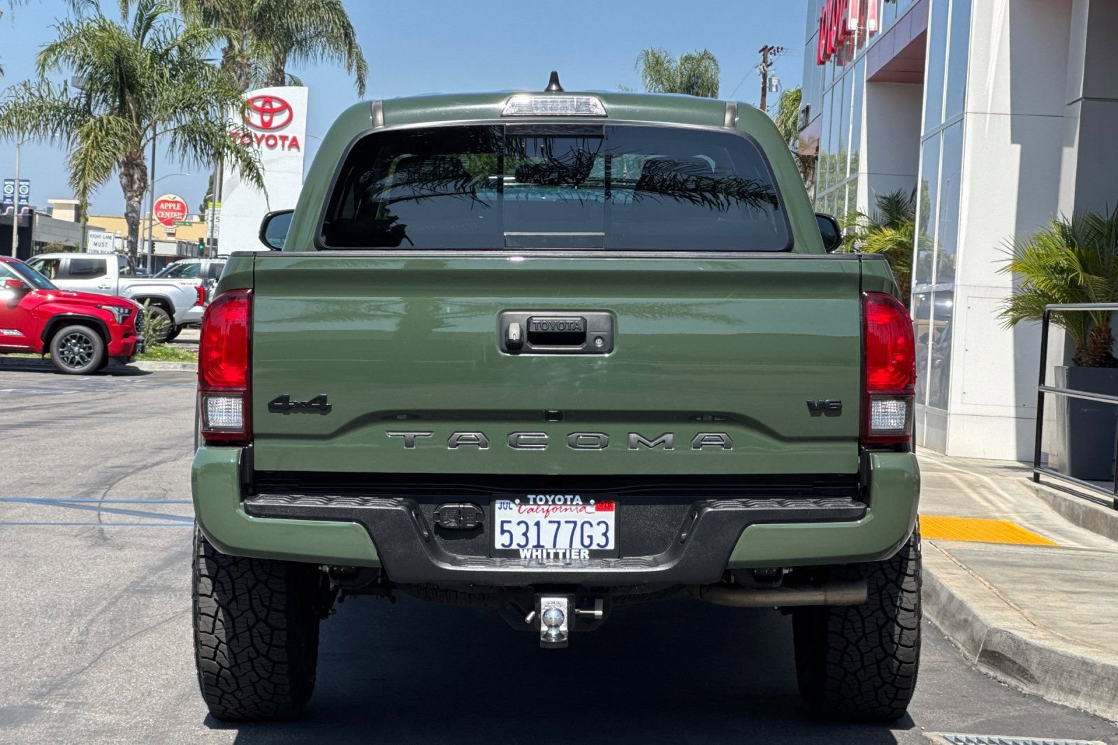 Used 2021 Toyota Tacoma SR5 w/ Trail Edition image 6