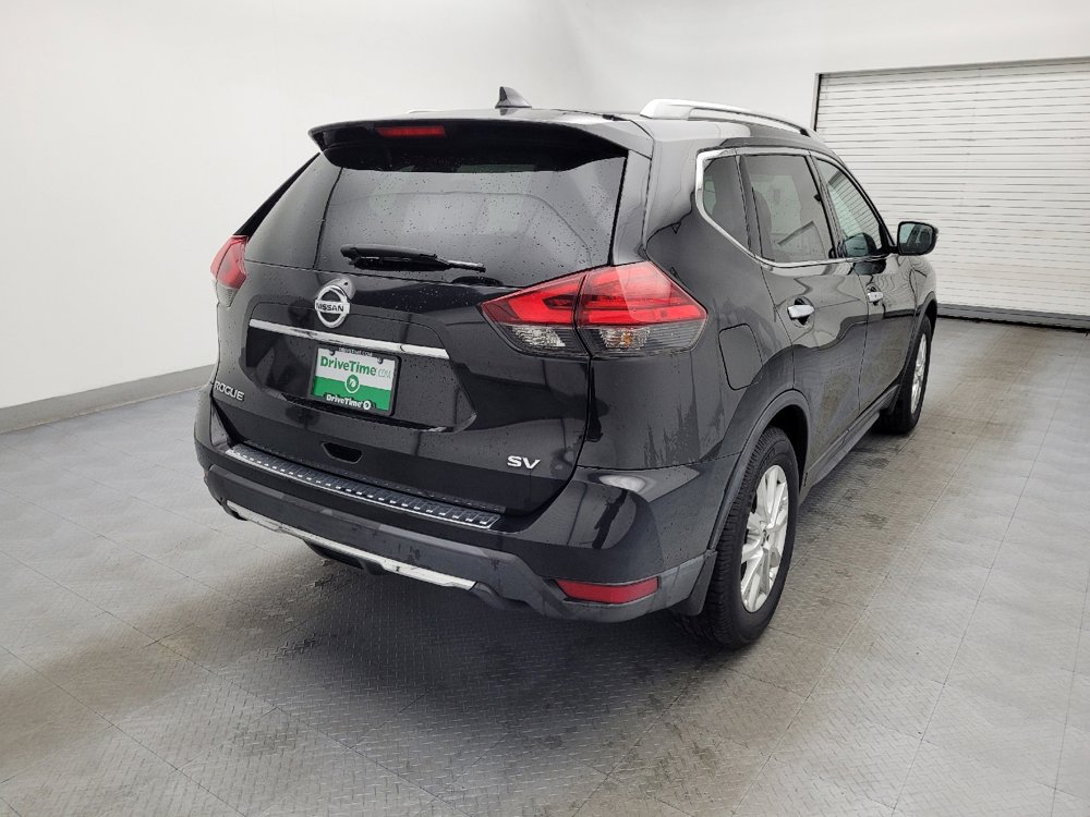 Used 2017 Nissan Rogue SV image 9