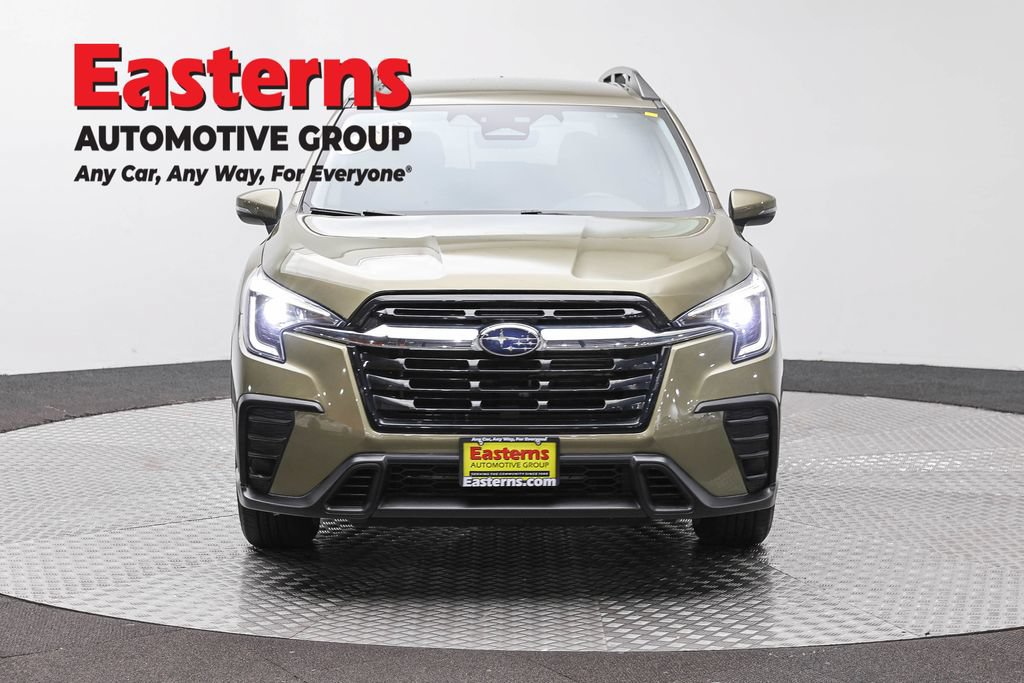Used 2023 Subaru Ascent Premium w/ Convenience Package AWD/4WD image 4