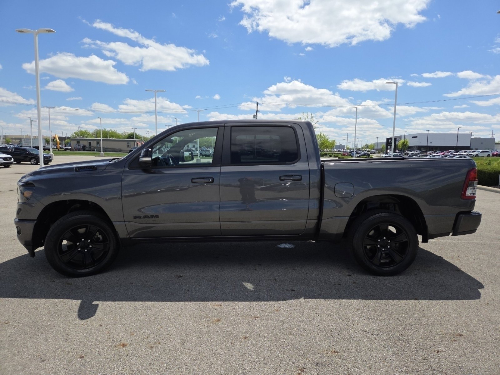 Used 2022 RAM 1500 Big Horn AWD/4WD image 16