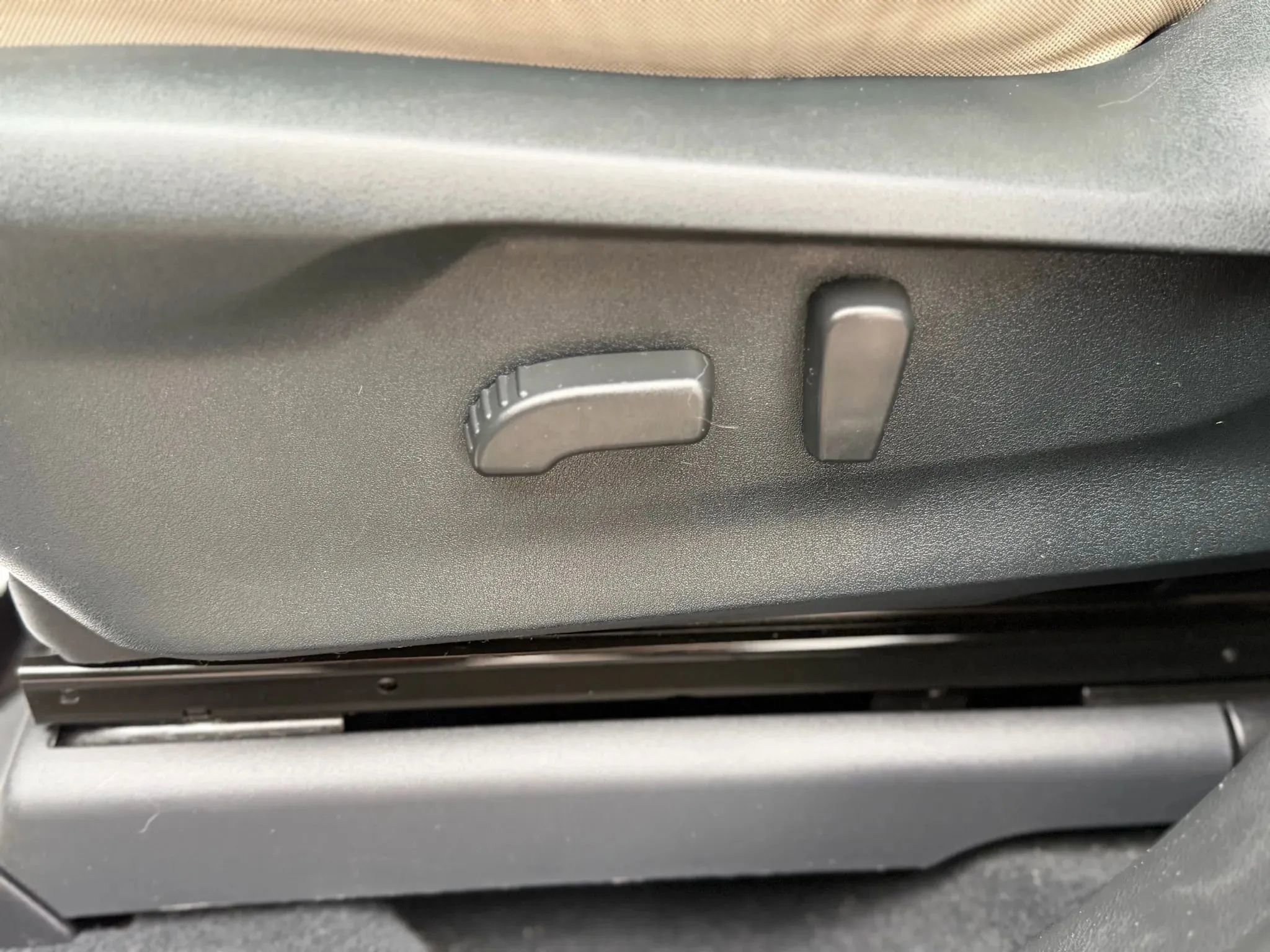 Used 2019 Subaru Ascent Premium image 26