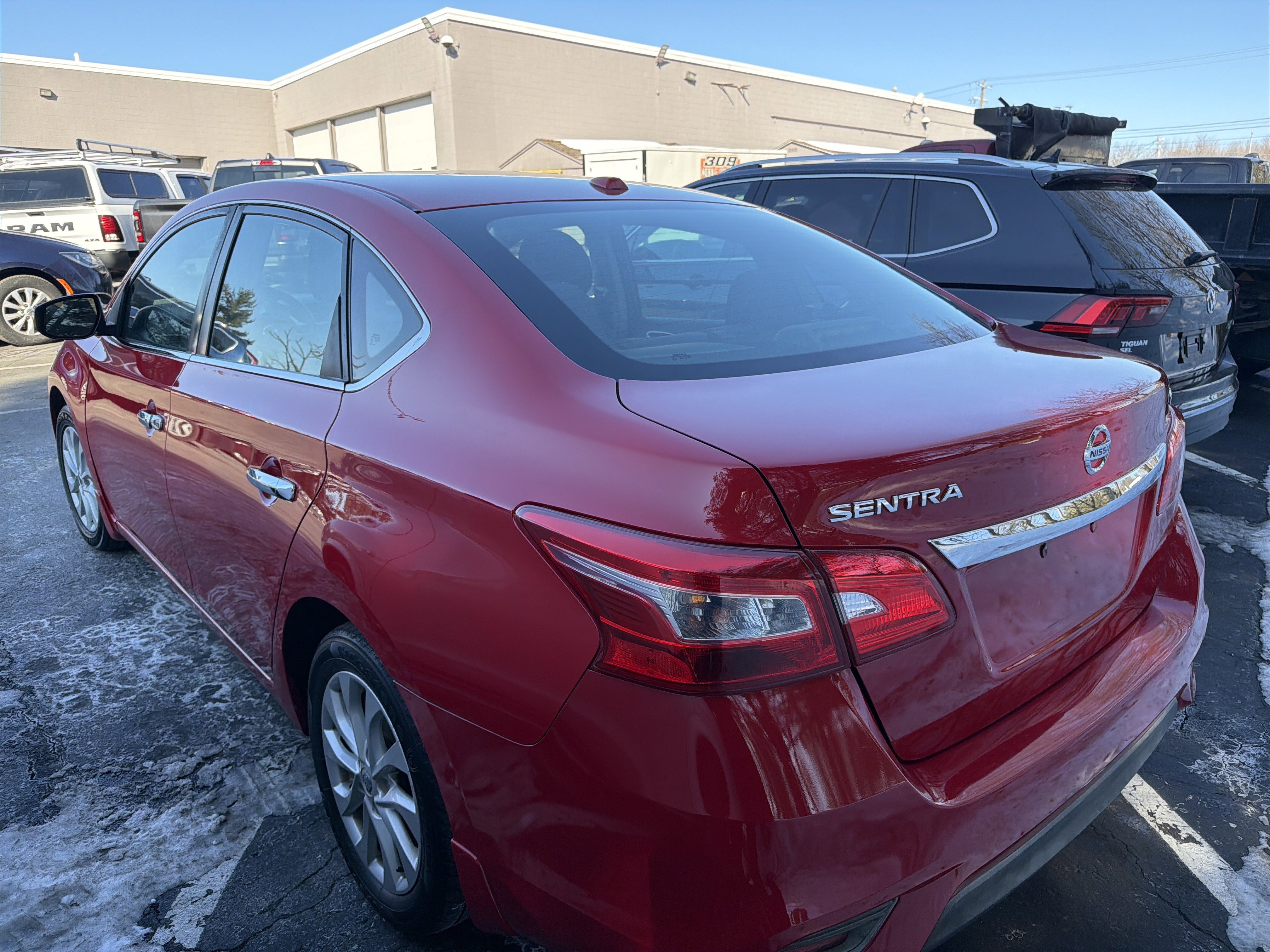 Used 2018 Nissan Sentra SV image 4