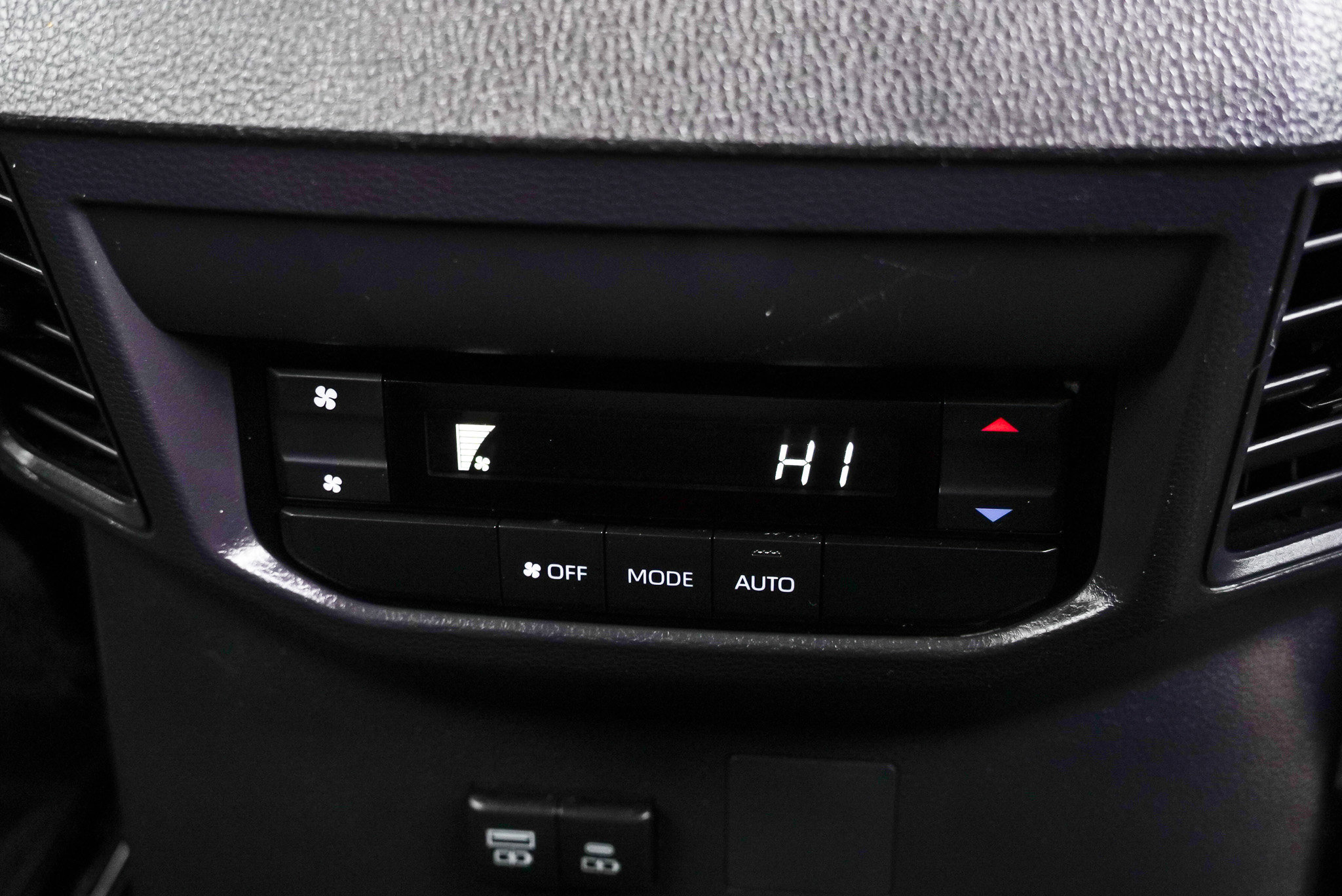 Certified 2023 Toyota Sequoia SR5 image 31