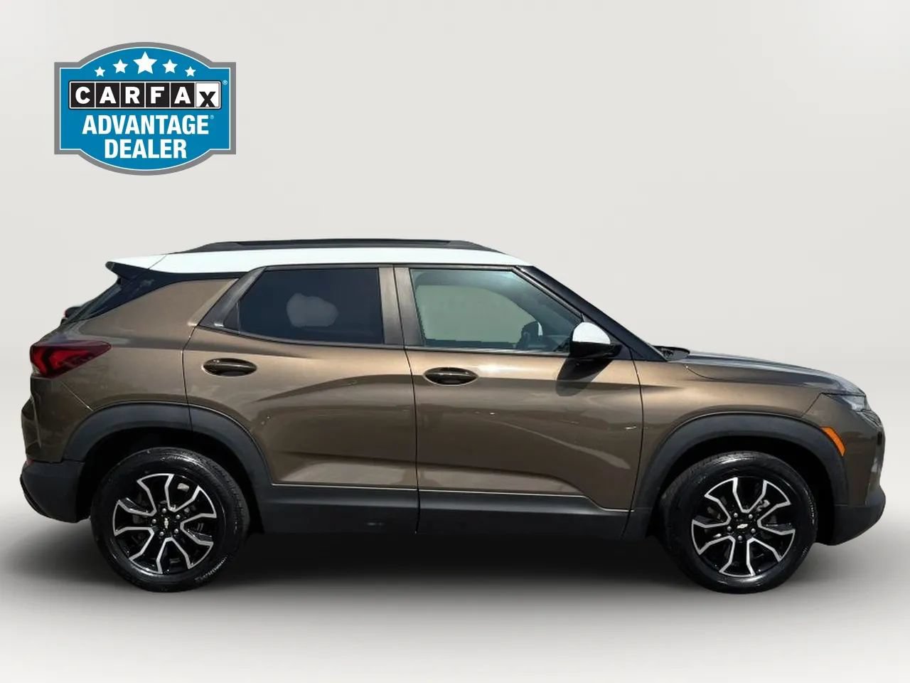 Used 2021 Chevrolet TrailBlazer ACTIV w/ Convenience Package FWD image 4