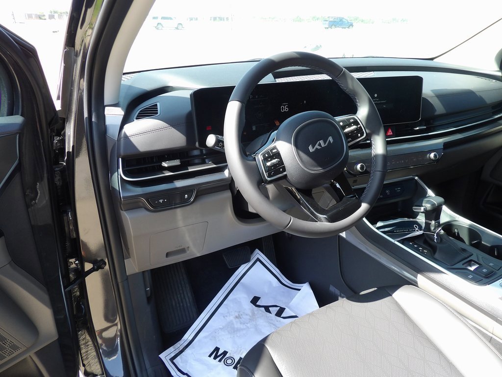 New 2026 Kia Carnival image 10